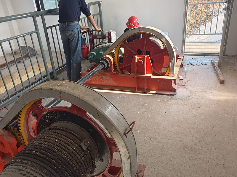 卷揚(yáng)機(jī)式啟閉機(jī)