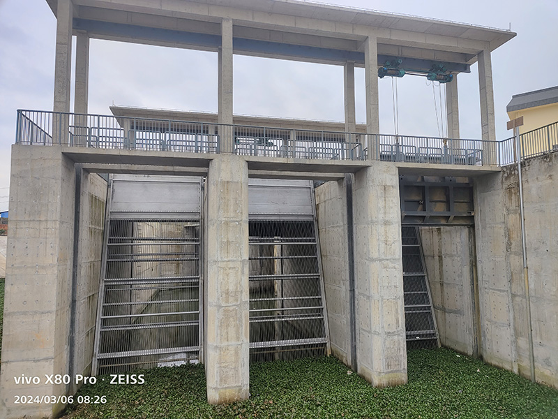 HQN型回轉(zhuǎn)式清污機(jī)